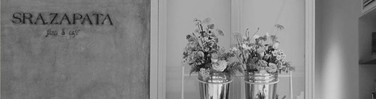 Sra. Zapata armoniza flores y buen café